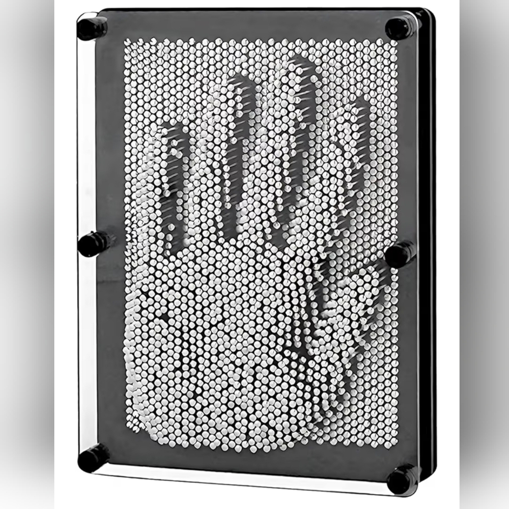 Classic 3D Metal Pin Art Toy - 8in x 6in 3D Large Size Pin Art Board